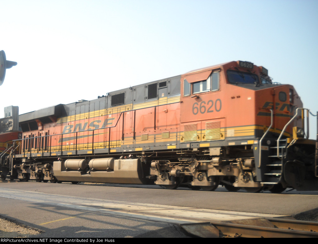 BNSF 6620